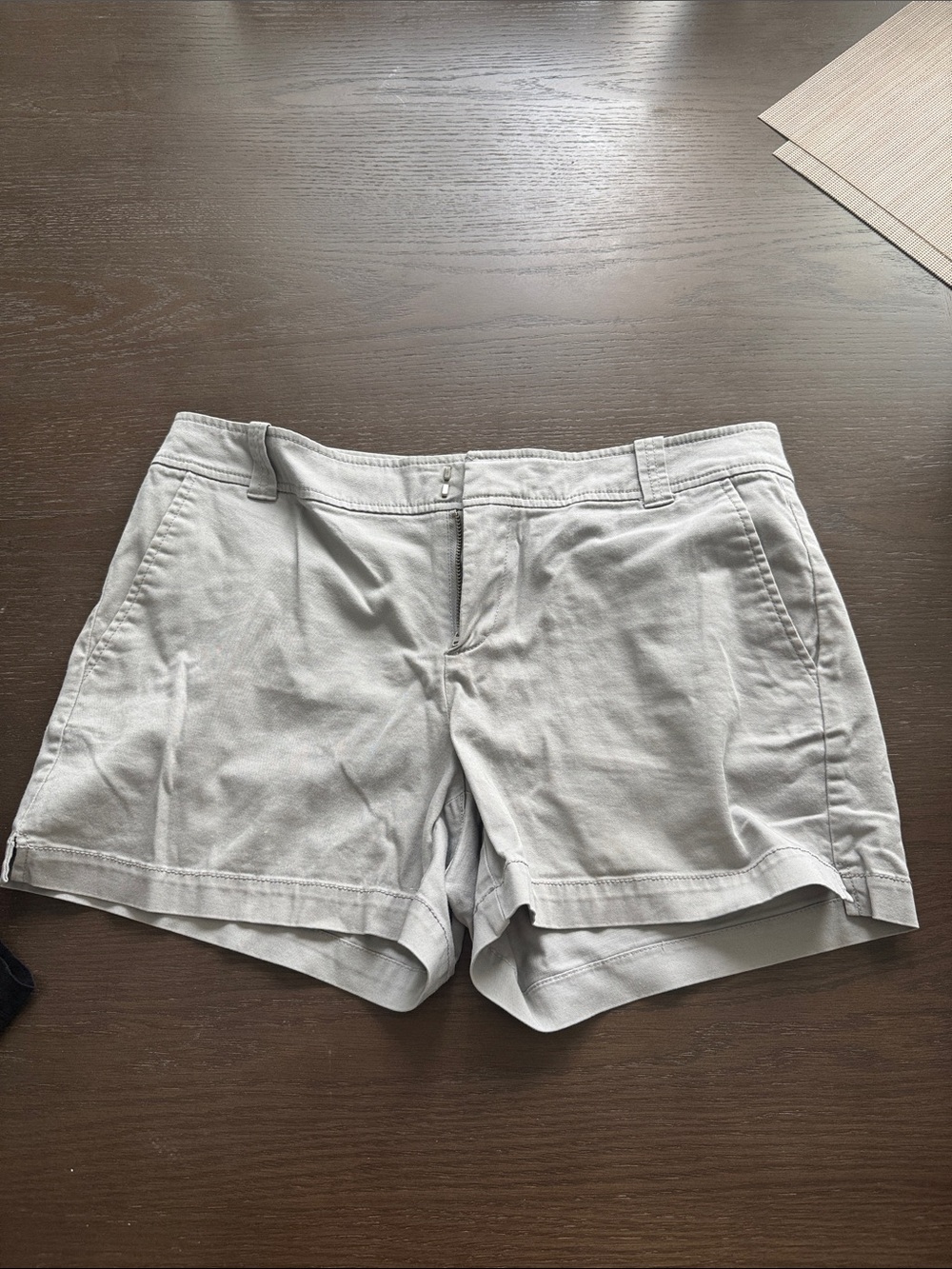 New York and Company Light Grey 3” shorts